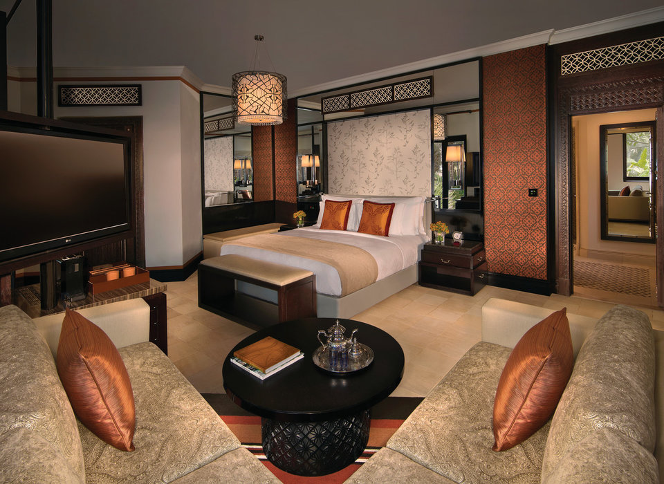 dubai-hotels-luxury-travel-middle-east